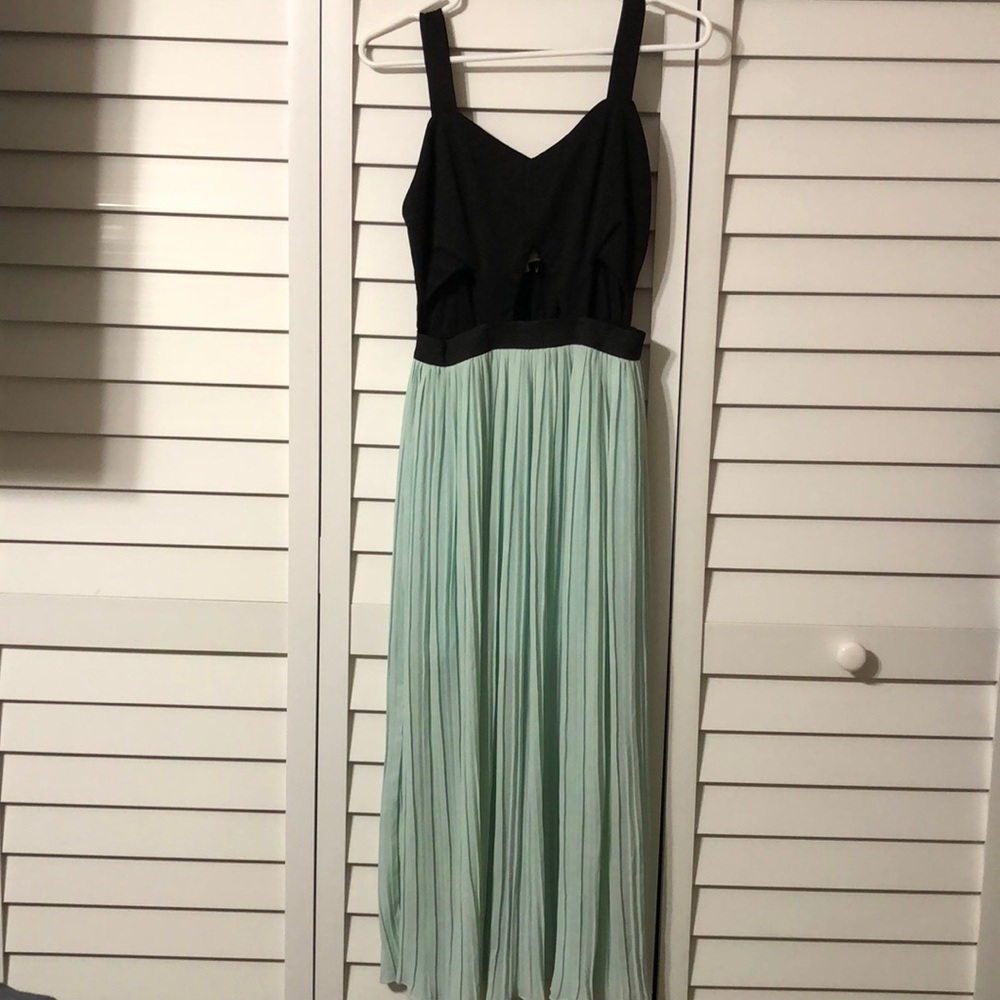 Black and Mint cut out and Pleaded Dress